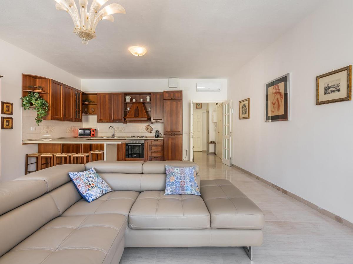Apartment On Shopping Street Cagliari Exterior foto